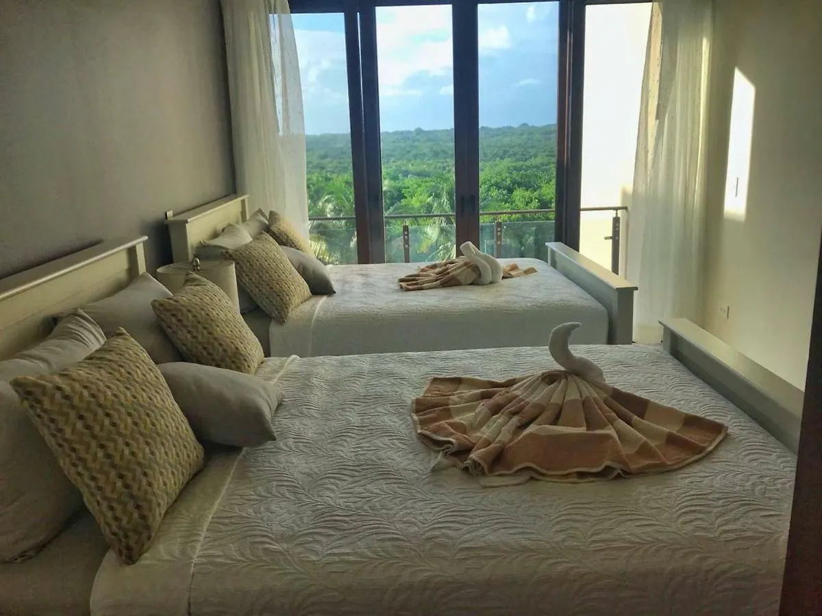 Deluxe New Beachfront Penthouse In Akumal 0*,